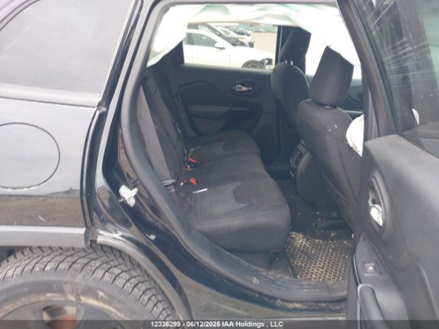 1C4PJMCB9KD389247 Jeep 2019