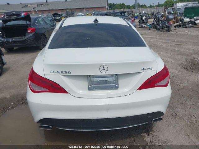 WDDSJ4GB5FN227593 Mercedes-Benz 2015
