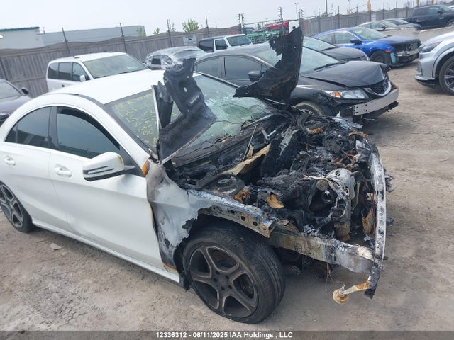 WDDSJ4GB5FN227593 Mercedes-Benz 2015