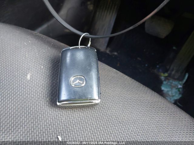 JM1BPAK78K1121618 Mazda pe