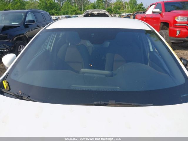 JM1BPAK78K1121618 Mazda pe