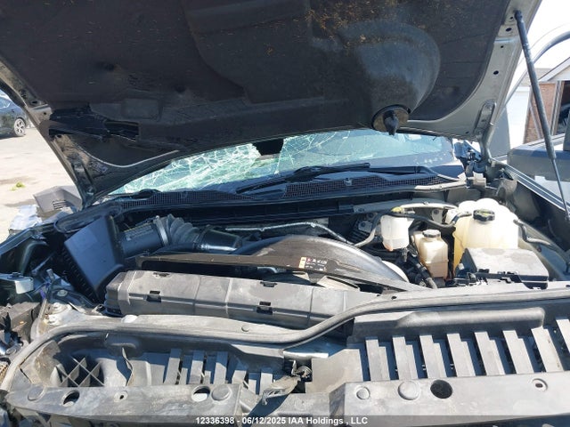 2GC1YMEYXR1115001 Chevrolet l5p