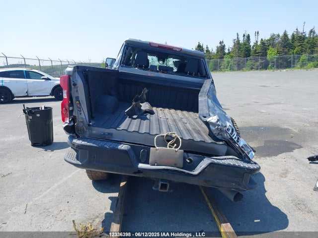 2GC1YMEYXR1115001 Chevrolet l5p