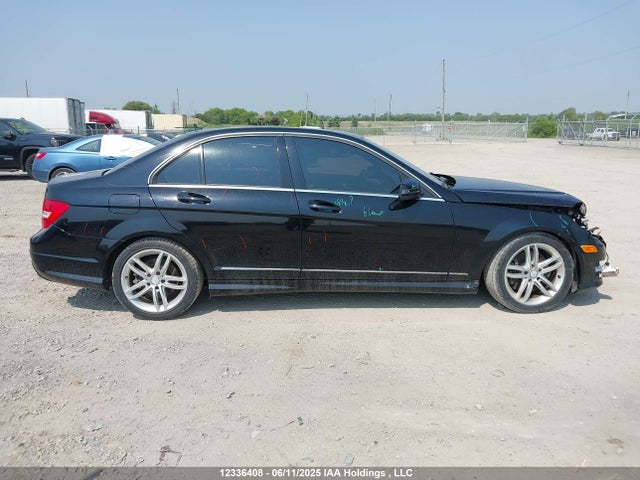 12336408 :رقم المزاد ، WDDGF8AB2DA823742 vin ، 2013 Mercedes-benz C 300 4matic مزاد بيع