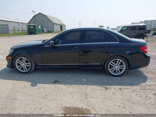 12336408 :رقم المزاد ، WDDGF8AB2DA823742 vin ، 2013 Mercedes-benz C 300 4matic مزاد بيع