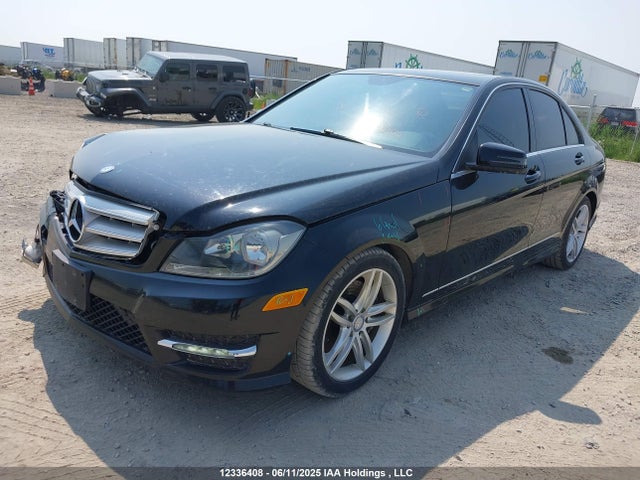 12336408 :رقم المزاد ، WDDGF8AB2DA823742 vin ، 2013 Mercedes-benz C 300 4matic مزاد بيع