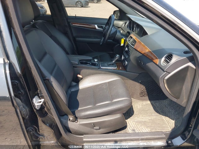 12336408 :رقم المزاد ، WDDGF8AB2DA823742 vin ، 2013 Mercedes-benz C 300 4matic مزاد بيع