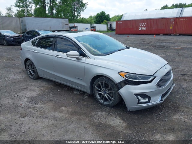 2019 3FA6P0RU7KR155570 main image