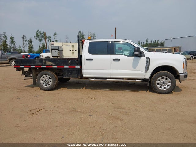 Ford F-350 Xlt 2024 1FT8W3BN7REE54225 Image 13