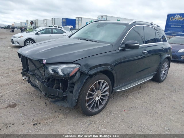 4JGFB5KB6MA483702 Mercedes-Benz m256