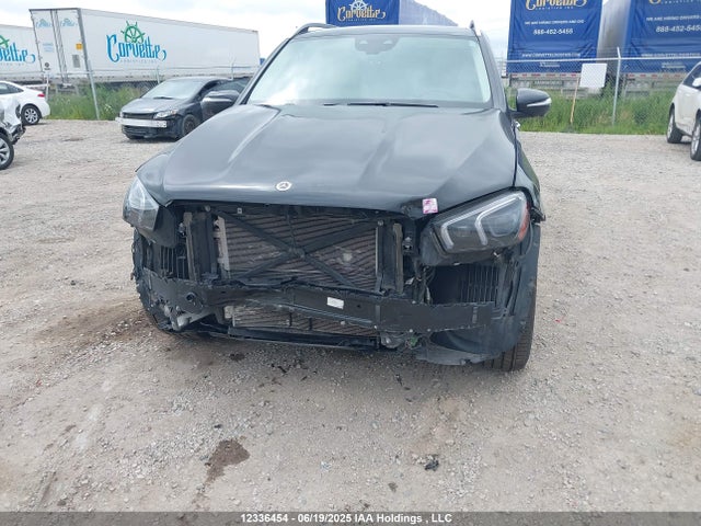 4JGFB5KB6MA483702 Mercedes-Benz m256