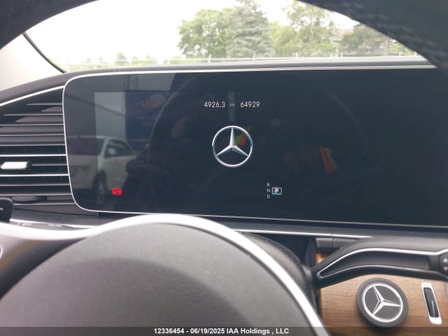 4JGFB5KB6MA483702 Mercedes-Benz m256