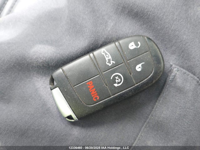 2C3CCABG3KH612037 Chrysler 2019