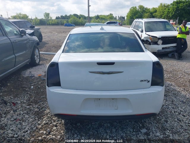 2C3CCABG3KH612037 Chrysler 2019