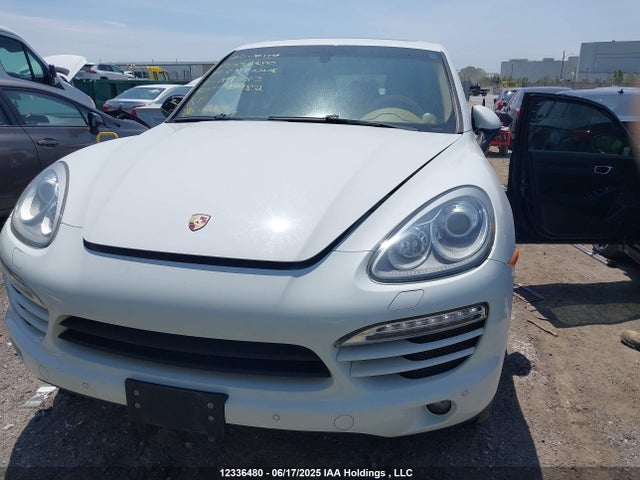 Porsche Cayenne 2014 WP1AA2A22ELA94383 Image 12