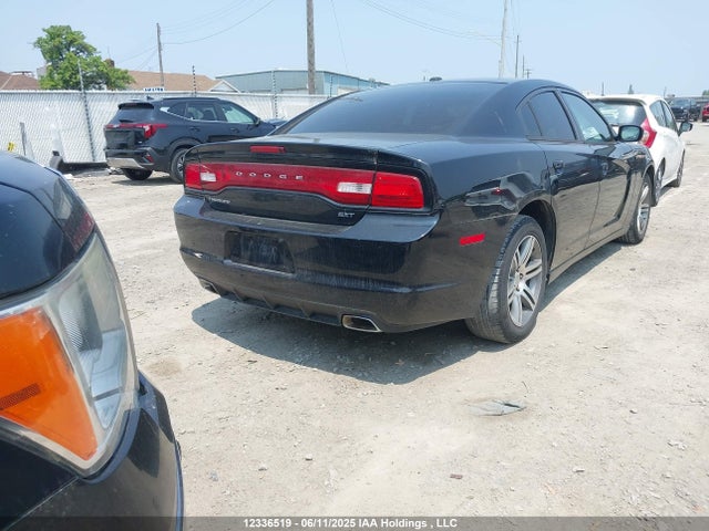 2C3CDXHG1EH267182 Dodge 2014