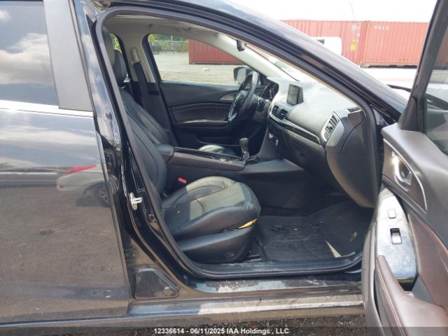 3MZBN1M38JM208997 Mazda py