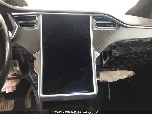 5YJXCBE25HF064608 Tesla MODEL X