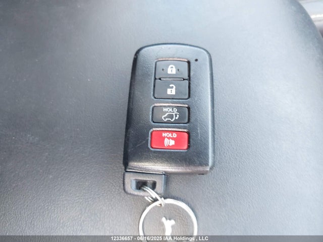 Toyota 2ar-fe 2018 2T3DFREV8JW835883 Image 11