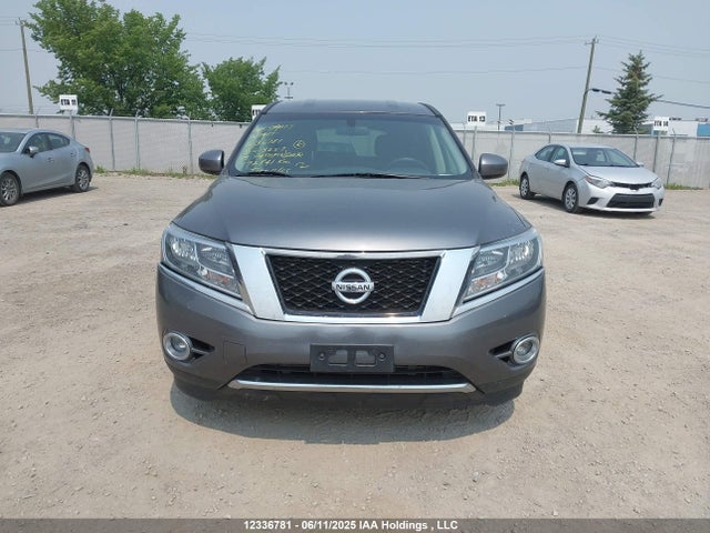 Nissan 2015 2015 5N1AR2MM2FC613257 Image 12