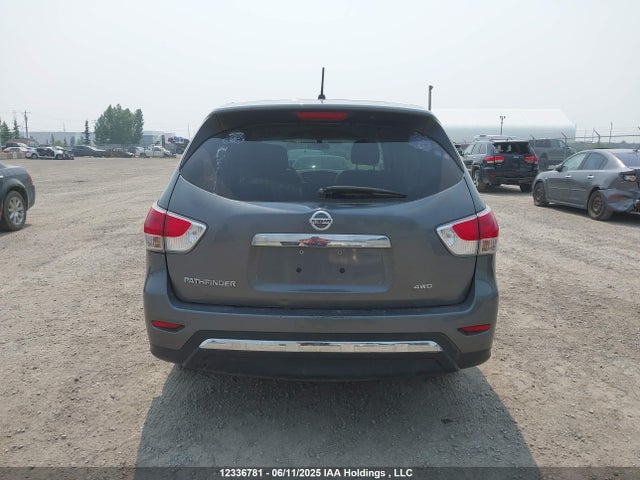 Nissan 2015 2015 5N1AR2MM2FC613257 Image 16