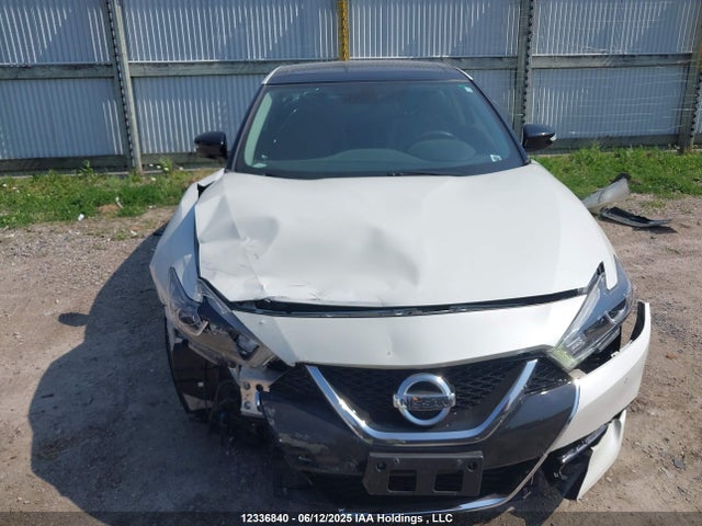 1N4AA6AP3JC382143 Nissan 2018