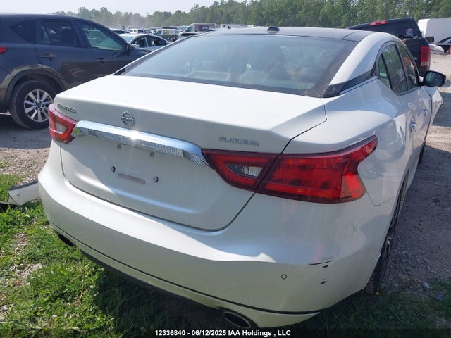 1N4AA6AP3JC382143 Nissan 2018