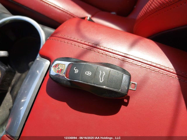 Porsche Cayenne Diesel 2016 WP1AF2A20GKA43393 Image 11
