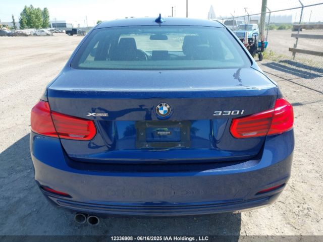 WBA8D9C5XJEM33006 BMW 330I