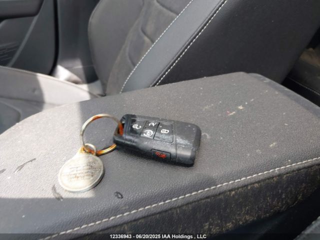 3VWGM7BU0RM100893 Volkswagen tsi