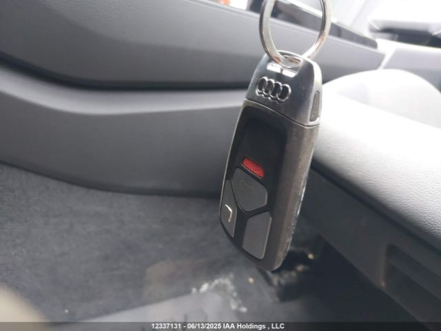 WA1EAAFYXP2137042 Audi 45 tfsi