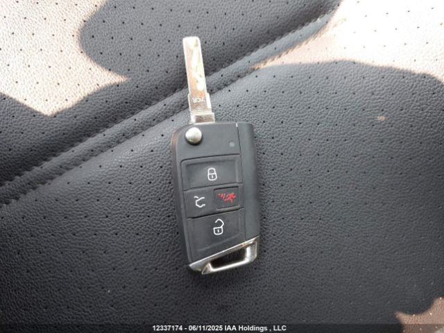 3VWG17AU6JM281867 Volkswagen Golf 1.8 Tsi Comfortline/1.8 Tsi Highline/1.8 Tsi Trendline