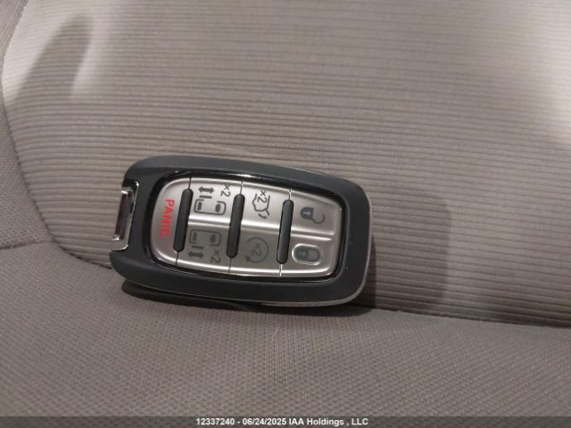 2C4RC1FGXKR698375 Chrysler 2019
