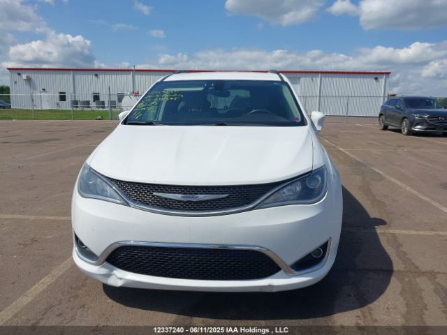 2C4RC1FGXKR698375 Chrysler 2019