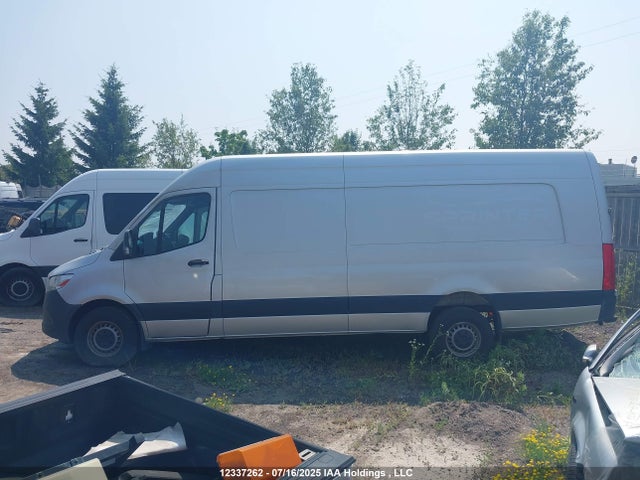 WD3BF1CD5KP117203 Mercedes-Benz om 642 with brake assist