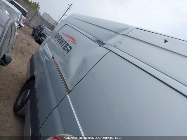 WD3BF1CD5KP117203 Mercedes-Benz om 642 with brake assist