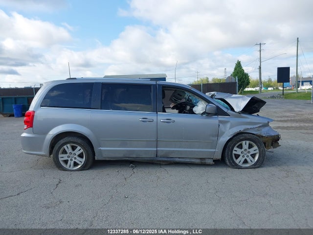 2C4RDGDG0FR729139 Dodge Grand Caravan