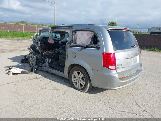 2C4RDGDG0FR729139 Dodge Grand Caravan
