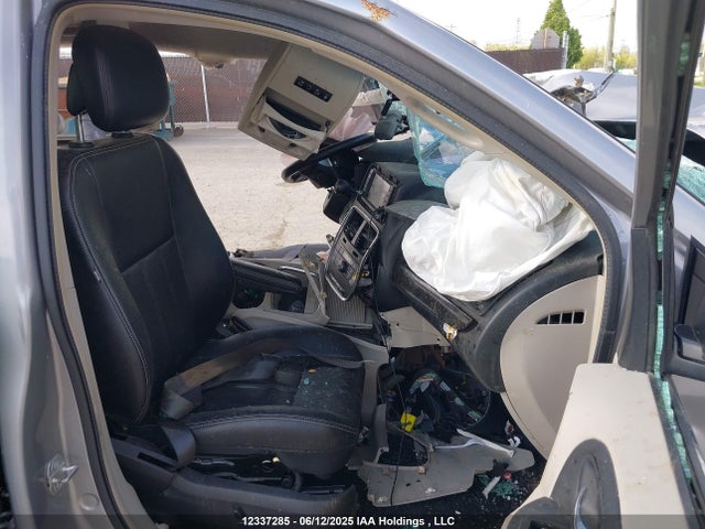 2C4RDGDG0FR729139 Dodge Grand Caravan