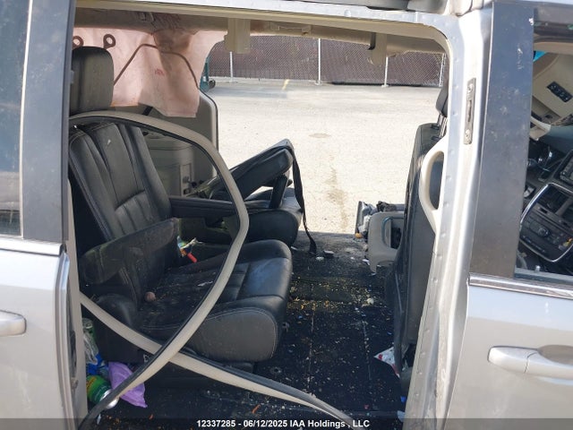 2C4RDGDG0FR729139 Dodge Grand Caravan