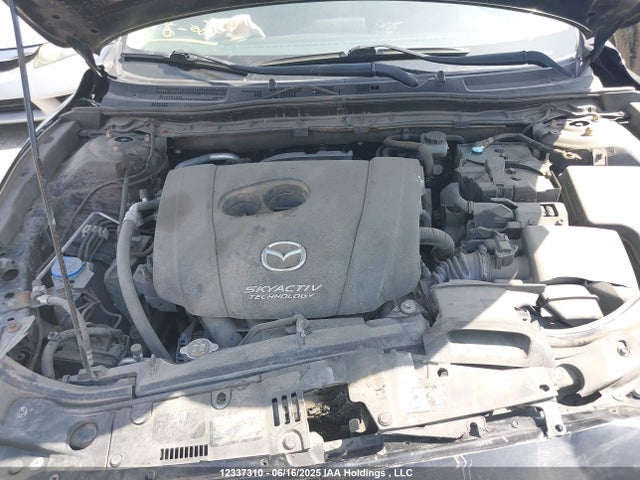 JM1BN1U70H1111838 Mazda pe