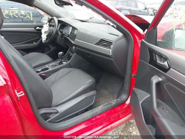 3VWE57BU1MM034660 Volkswagen tsi