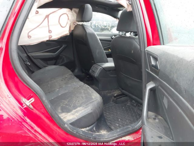 3VWE57BU1MM034660 Volkswagen tsi