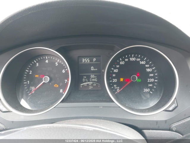 3VW2K7AJ7FM203683 Volkswagen 2015