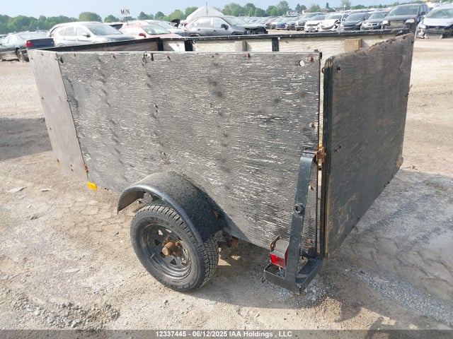 2000 Homemade Utility Trailer მანქანა იყიდება აუქციონზე, vin: NOVIN, აუქციონის ნომერი: 12337445