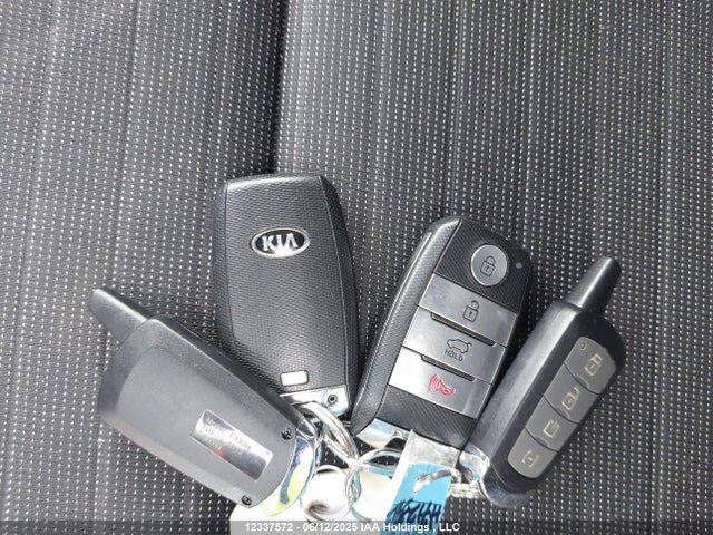 KIA gdi theta ii 2017 KNDPNCAC1H7123903 Image 11