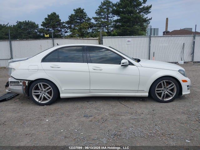 WDDGF8AB7EA891214 Mercedes-Benz C-Class