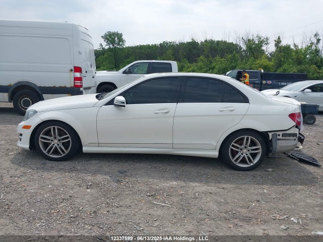 WDDGF8AB7EA891214 Mercedes-Benz C-Class