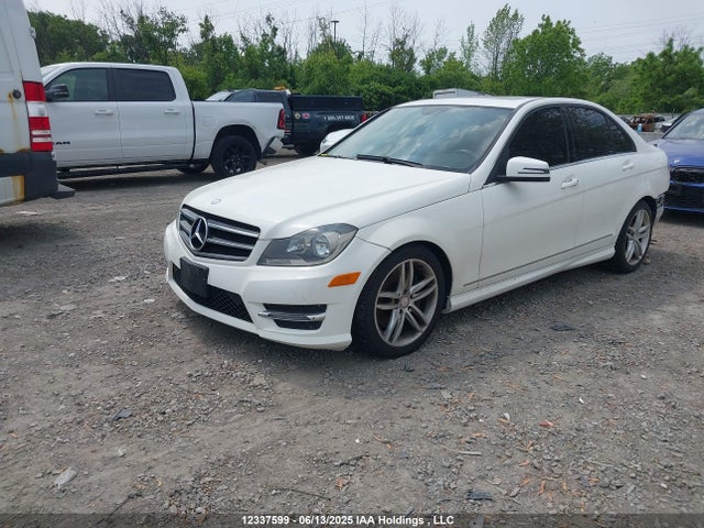 WDDGF8AB7EA891214 Mercedes-Benz C-Class