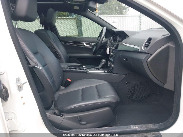 WDDGF8AB7EA891214 Mercedes-Benz C-Class